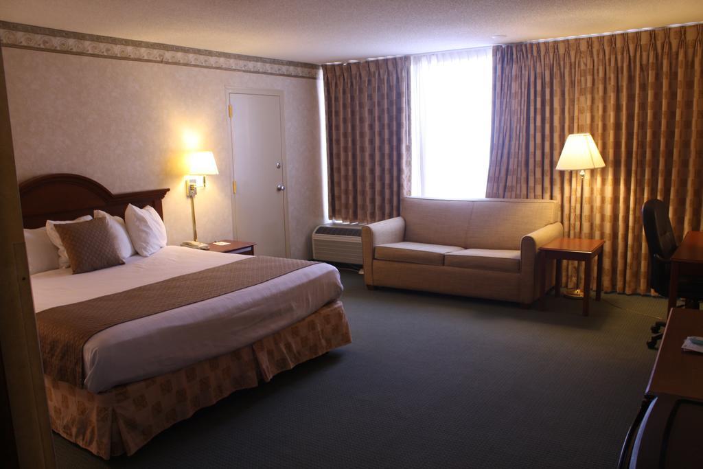 The Inn At Cobleskill Exterior photo