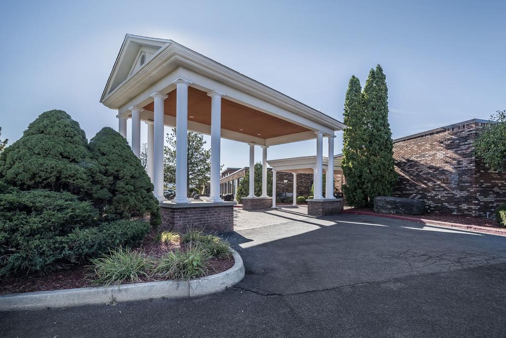 The Inn At Cobleskill Exterior photo