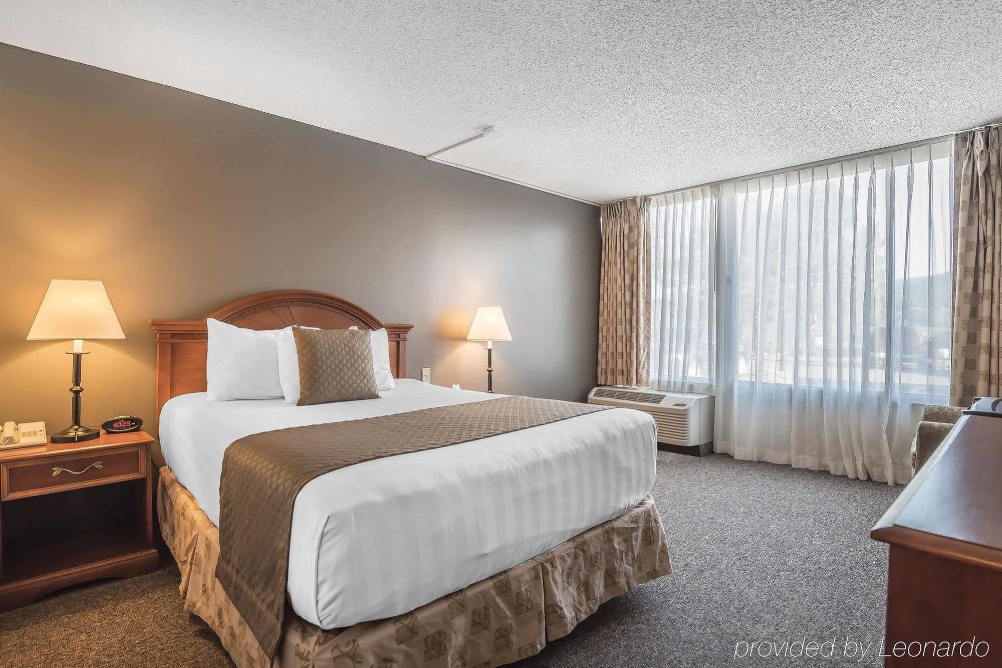 The Inn At Cobleskill Exterior photo