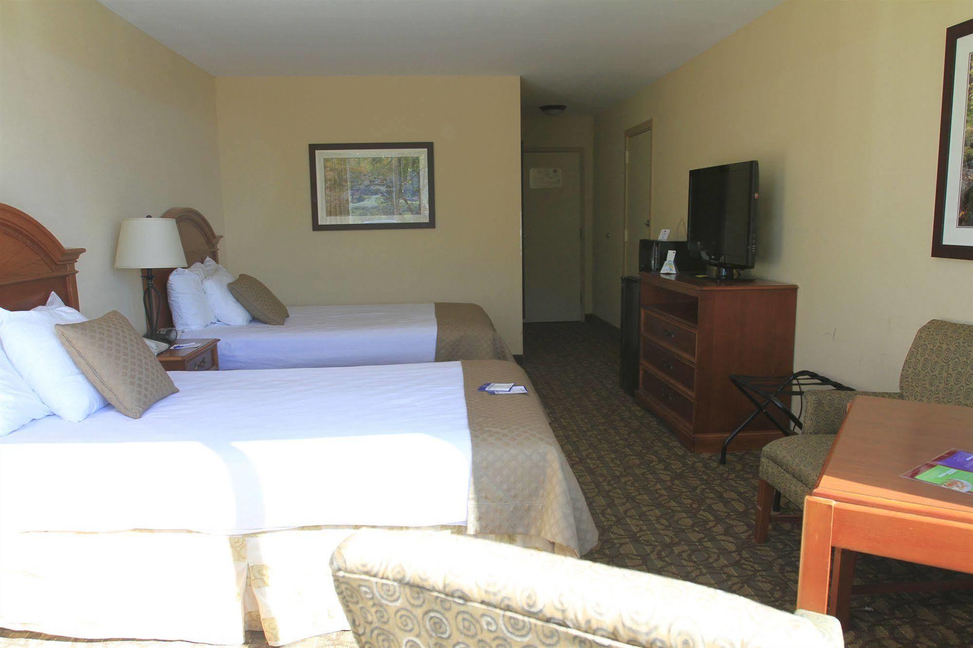 The Inn At Cobleskill Exterior photo